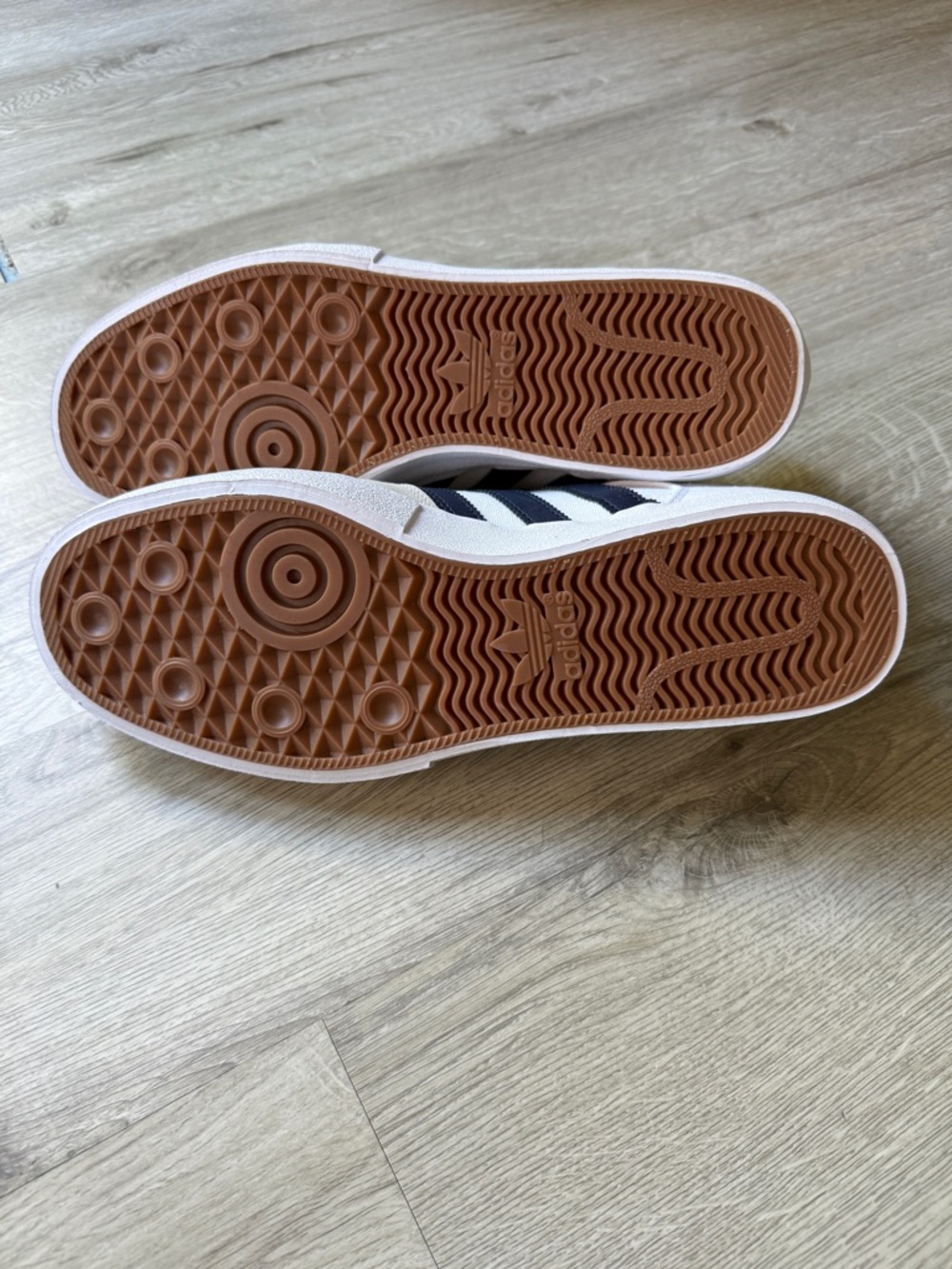 NWB adidas Matchbreak Super Men’s 11 Womens 12.5 white navy skateboarding canvas - Picture 9 of 13